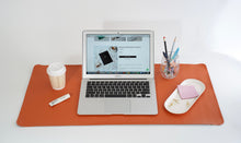 Load image into Gallery viewer, Buy God's Green - Table Set, 2023 diary online

